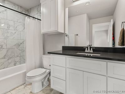 7405 S Chestnut Ave W, Broken Arrow