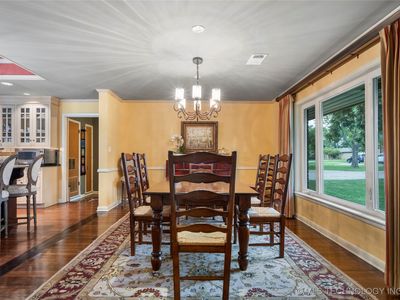 9402 E 16th St, Tulsa