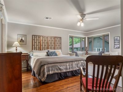 9402 E 16th St, Tulsa