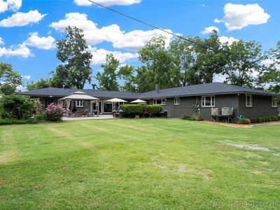 9402 E 16th St, Tulsa