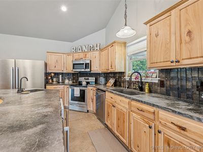 23605 E 132nd St S, Coweta