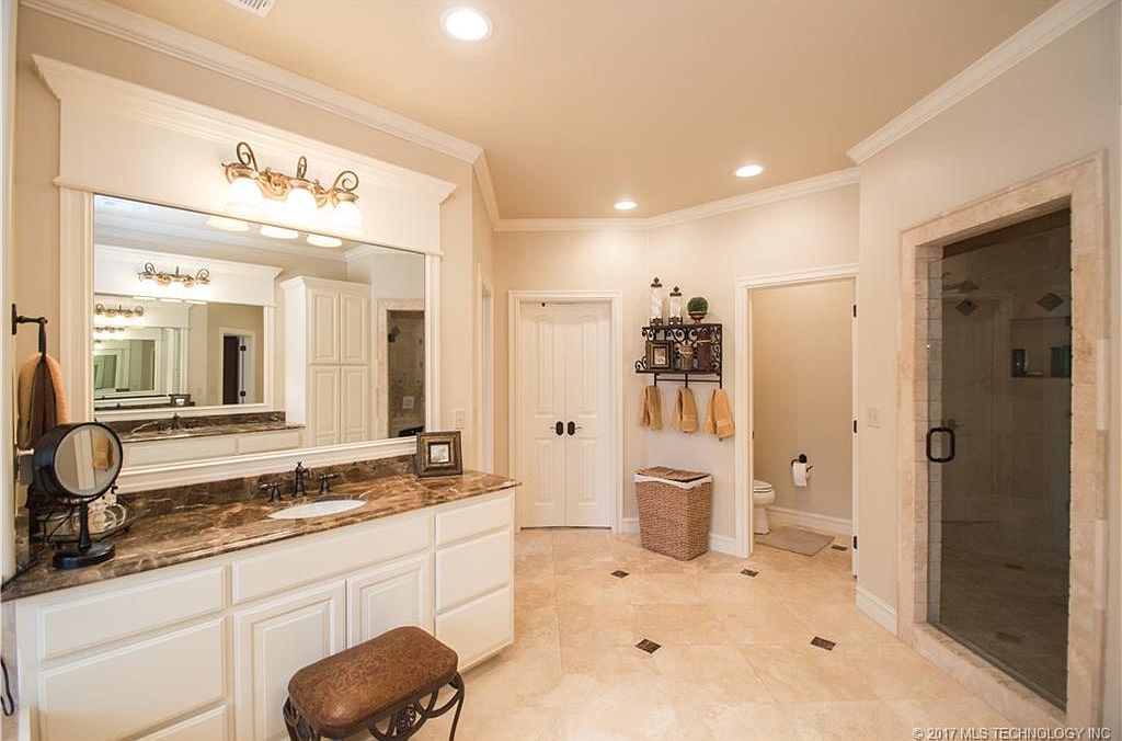 11170 S 72nd Ave E, Bixby