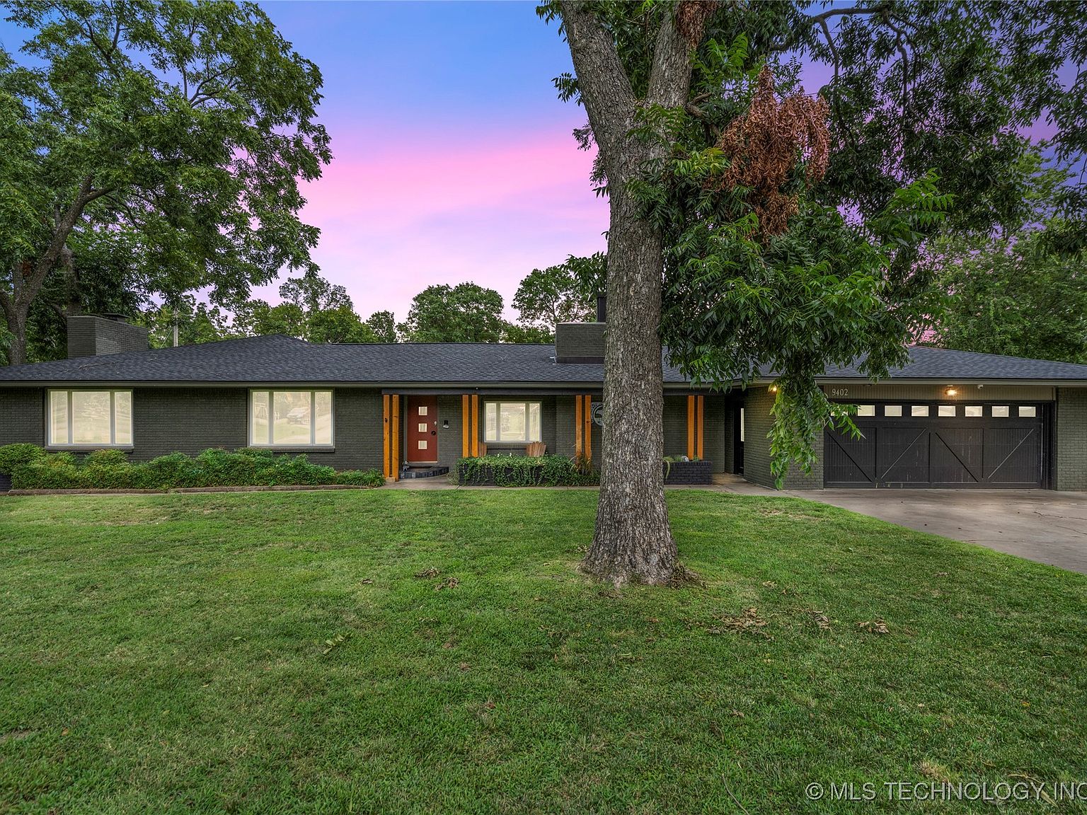 9402 E 16th St, Tulsa