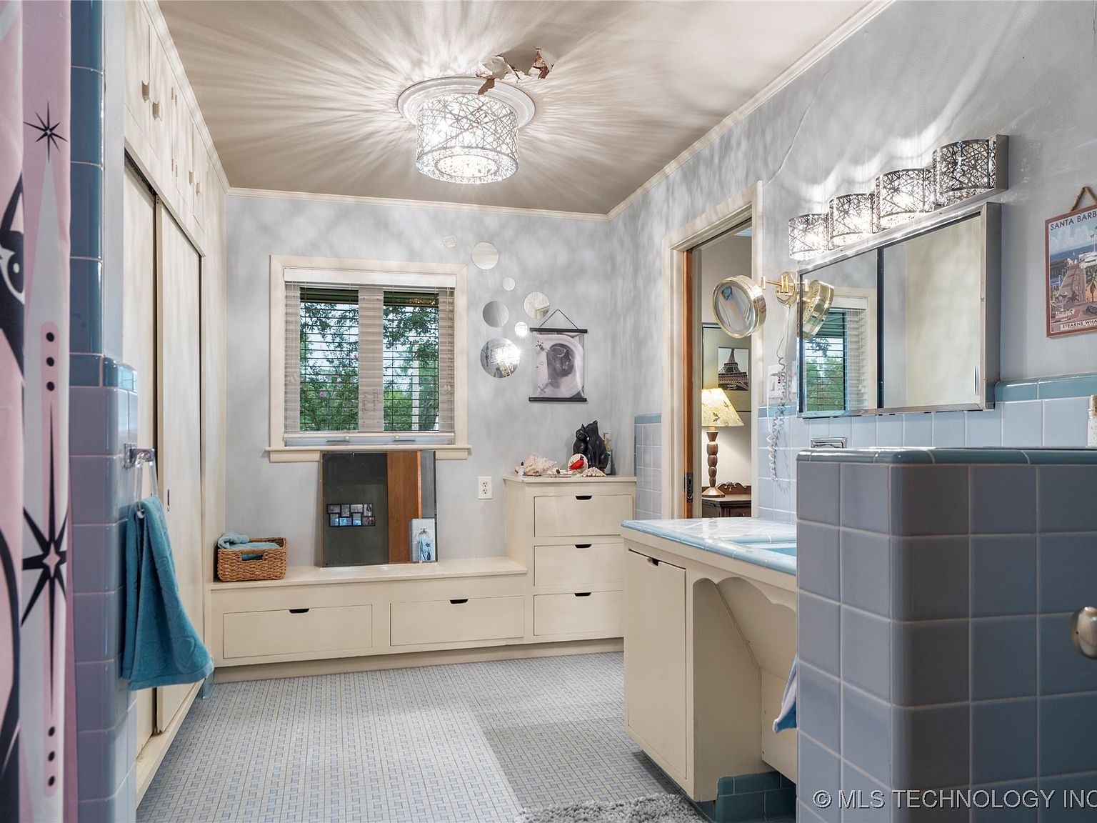 9402 E 16th St, Tulsa