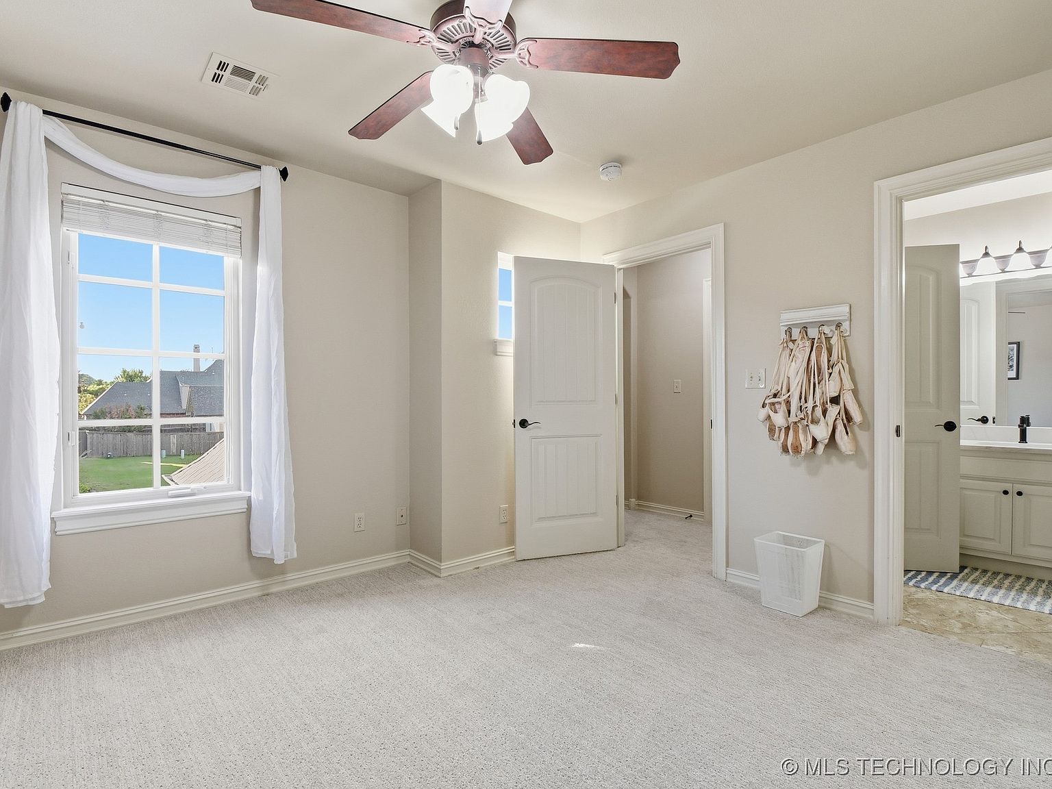 11717 S Sandusky Ave, Tulsa