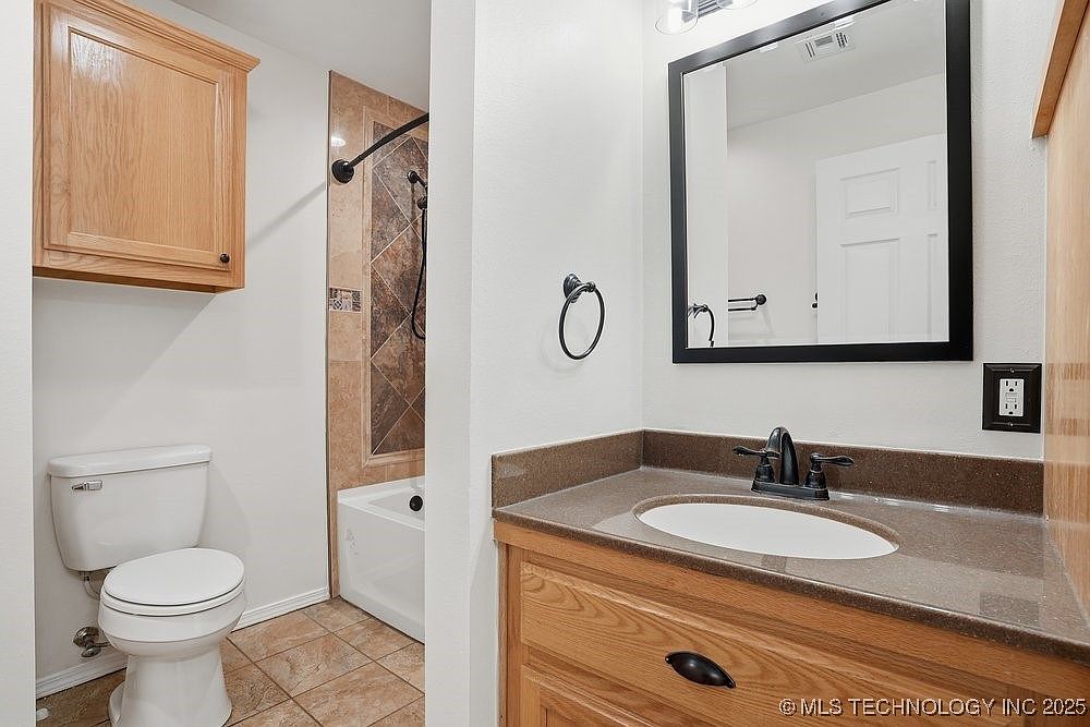 8195 Highway 82a, Tahlequah