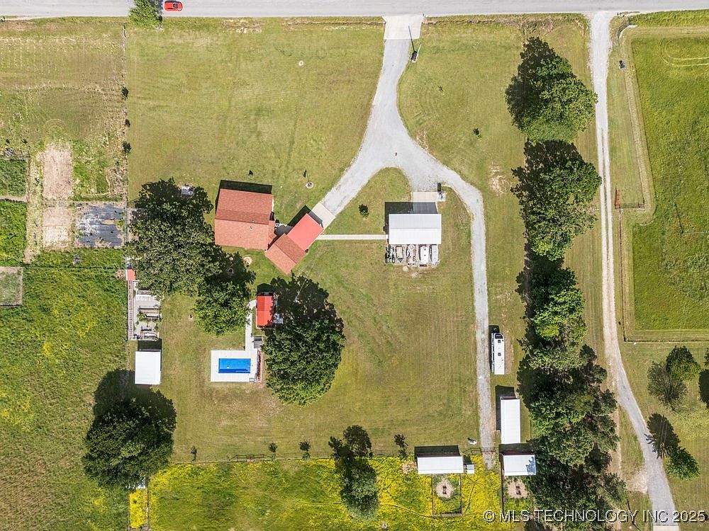 8195 Highway 82a, Tahlequah