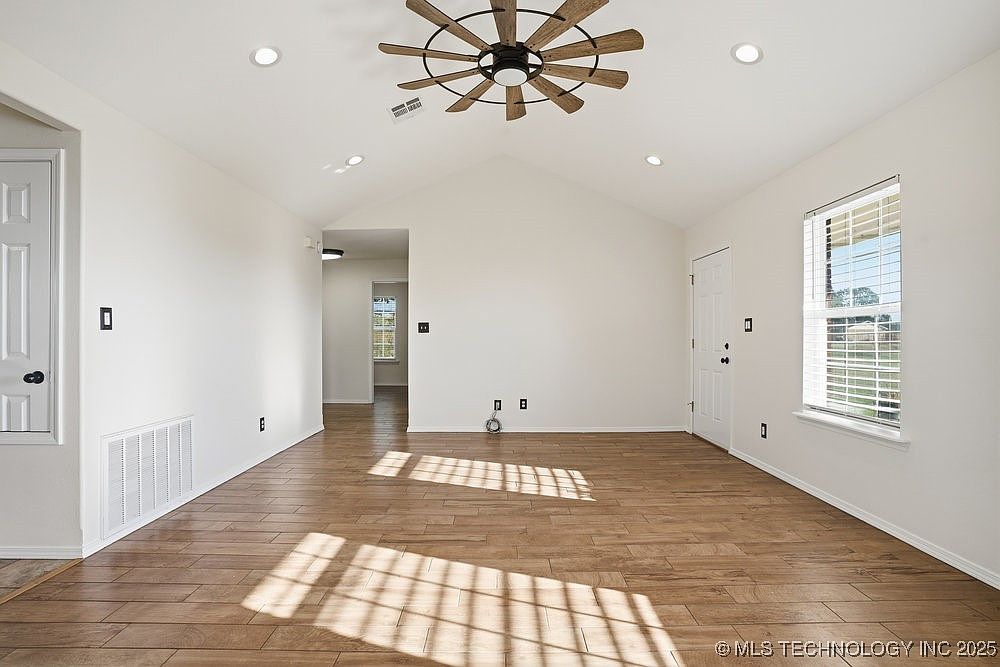 8195 Highway 82a, Tahlequah