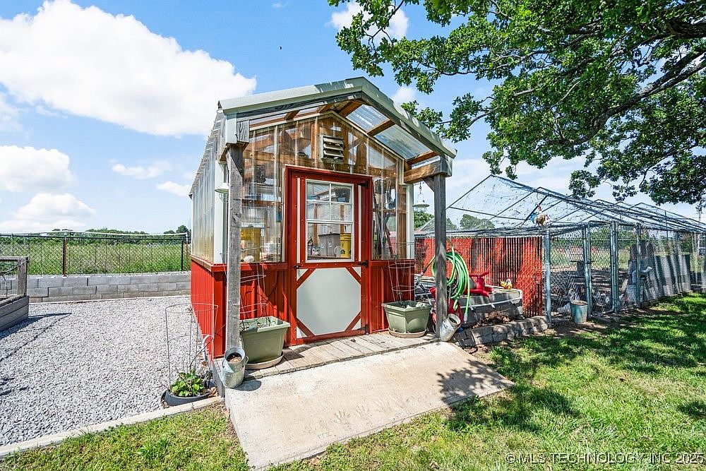 8195 Highway 82a, Tahlequah