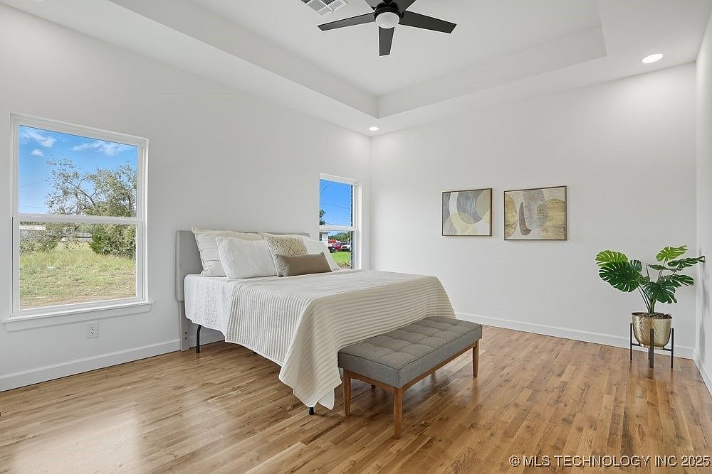 16103 E Oklahoma Pl, Tulsa