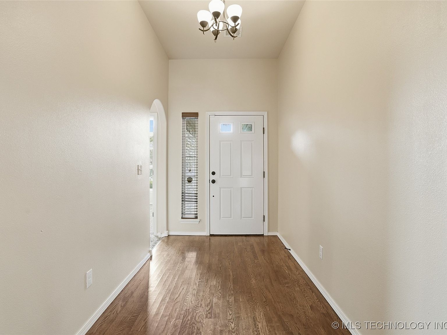 1809 W Woodbury St N, Broken Arrow