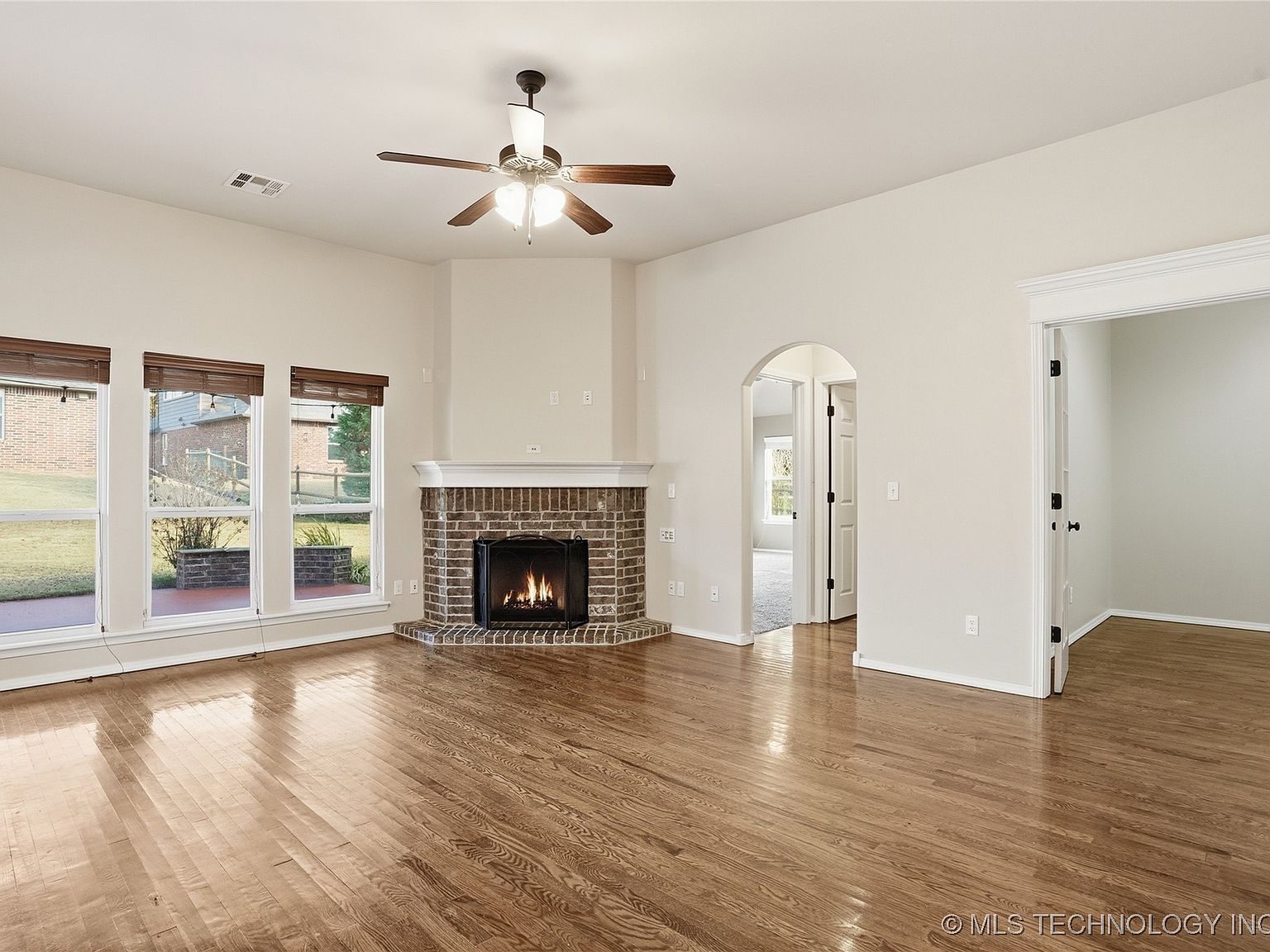 1809 W Woodbury St N, Broken Arrow