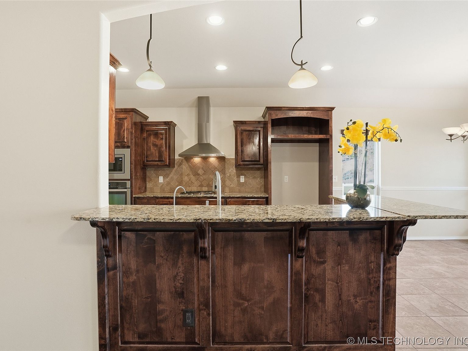 1809 W Woodbury St N, Broken Arrow