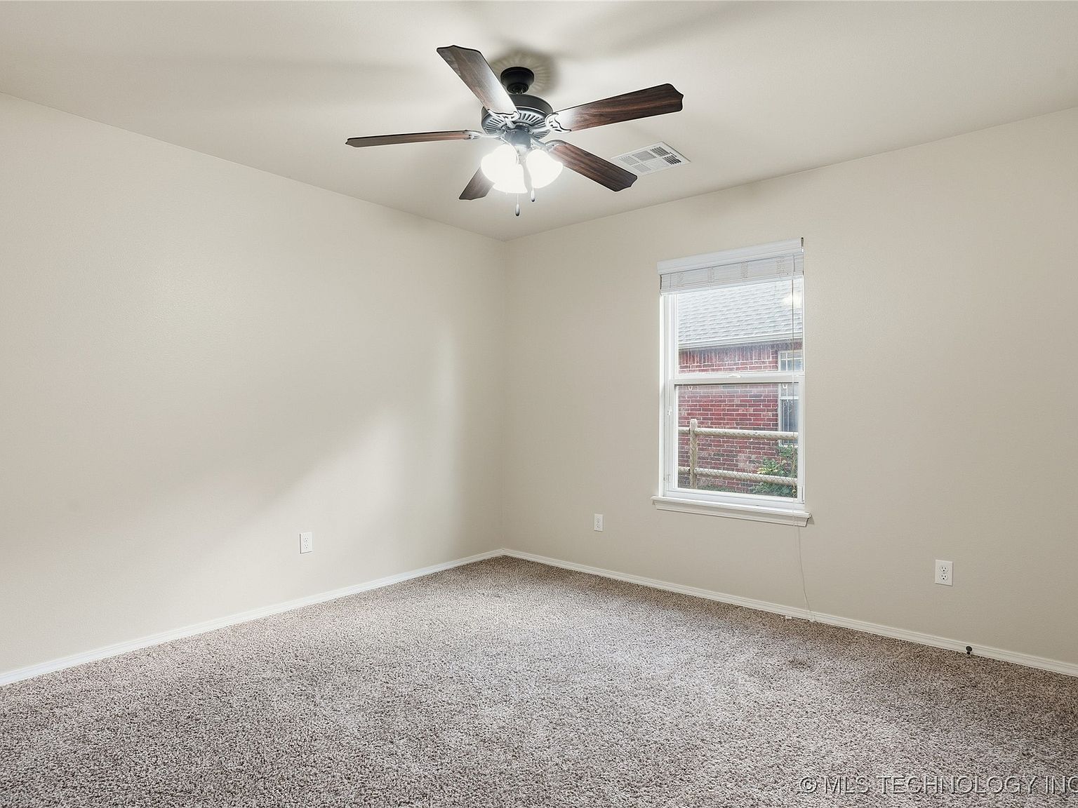 1809 W Woodbury St N, Broken Arrow