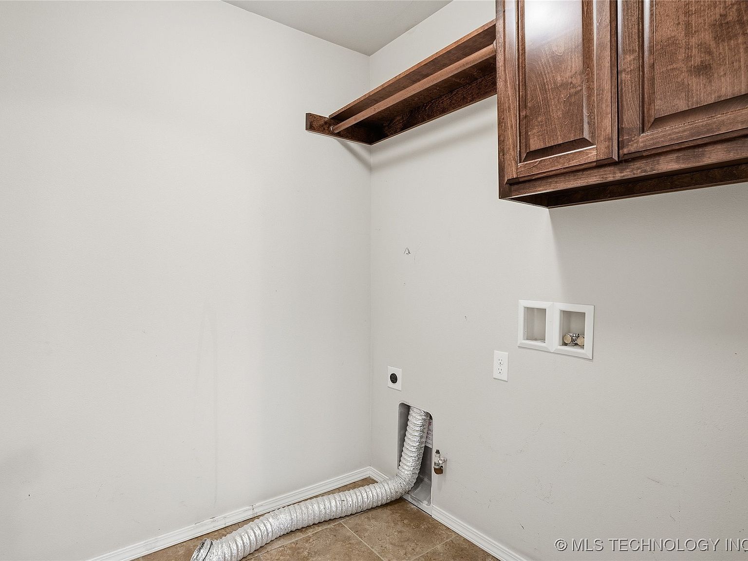 1809 W Woodbury St N, Broken Arrow