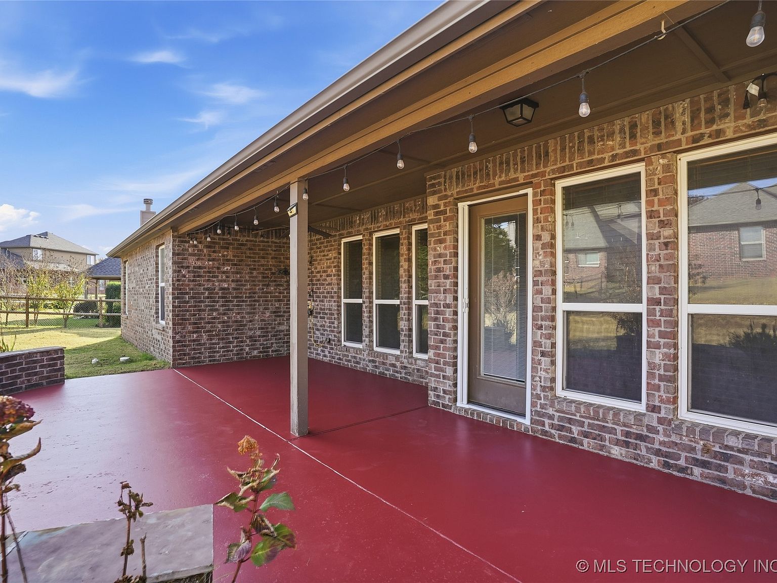 1809 W Woodbury St N, Broken Arrow