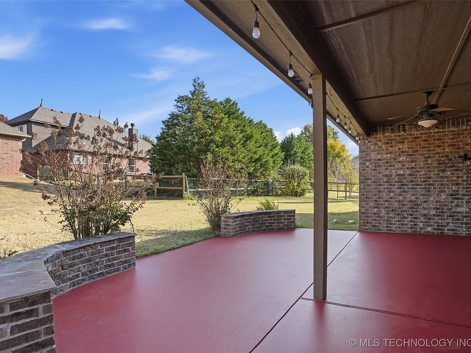 1809 W Woodbury St N, Broken Arrow