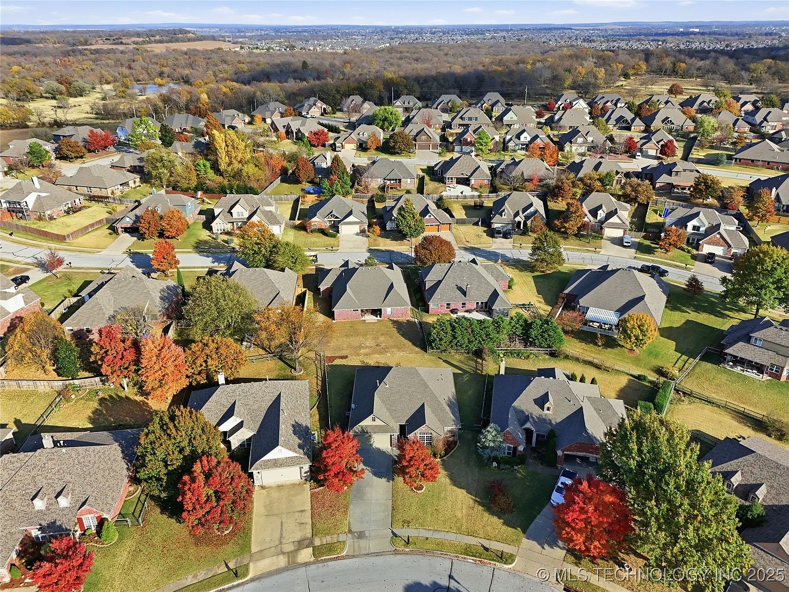 1809 W Woodbury St N, Broken Arrow