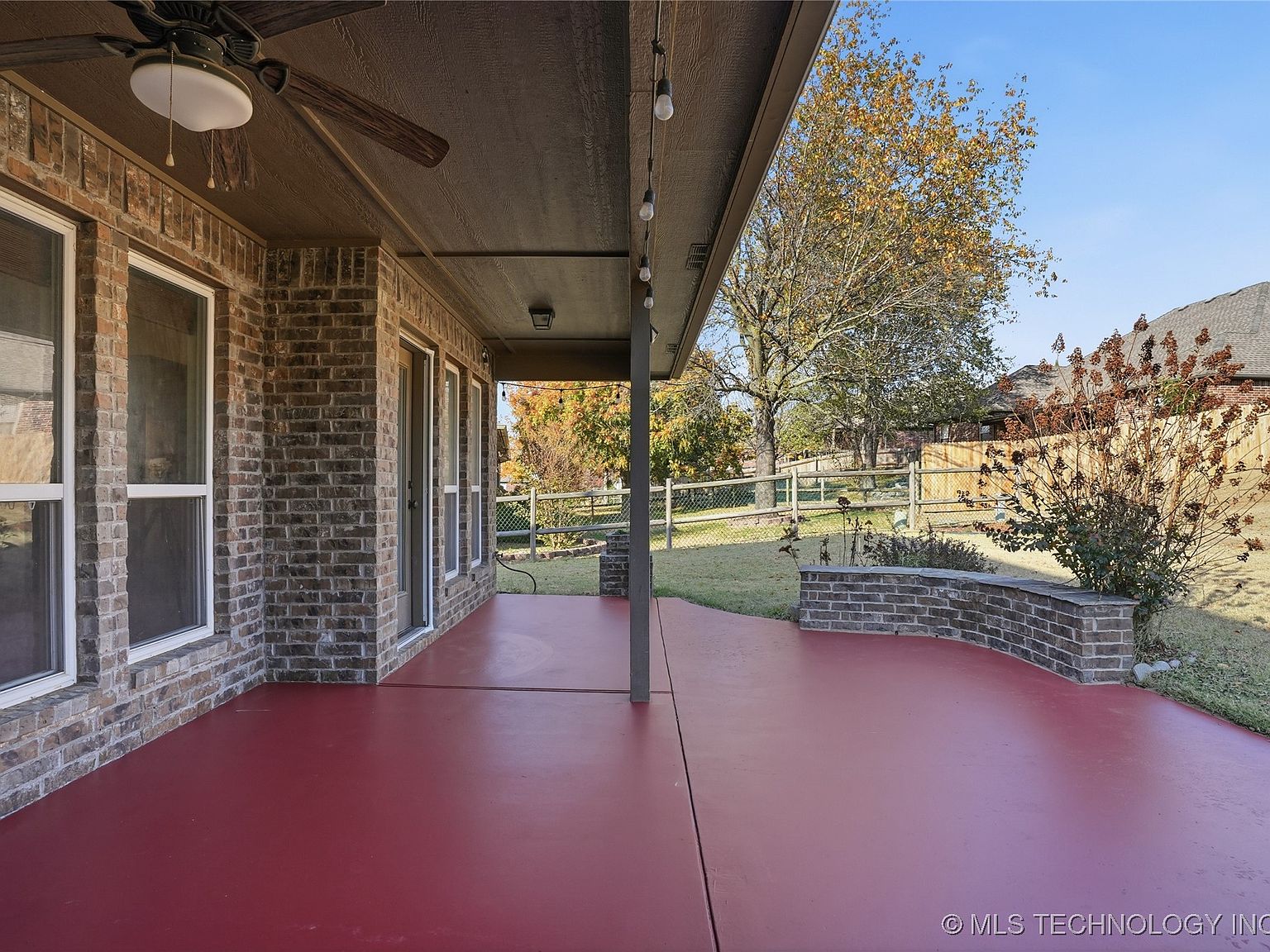 1809 W Woodbury St N, Broken Arrow