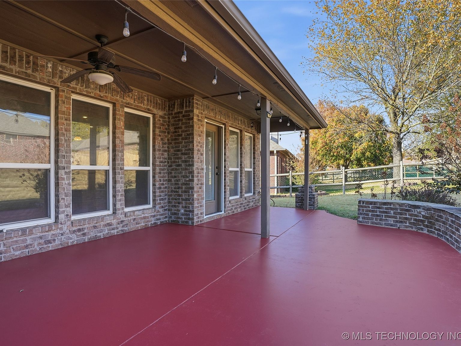 1809 W Woodbury St N, Broken Arrow