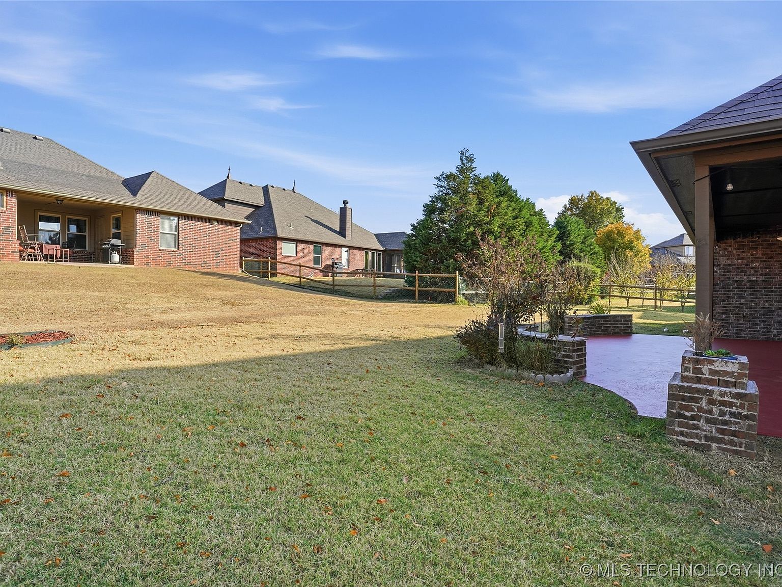 1809 W Woodbury St N, Broken Arrow